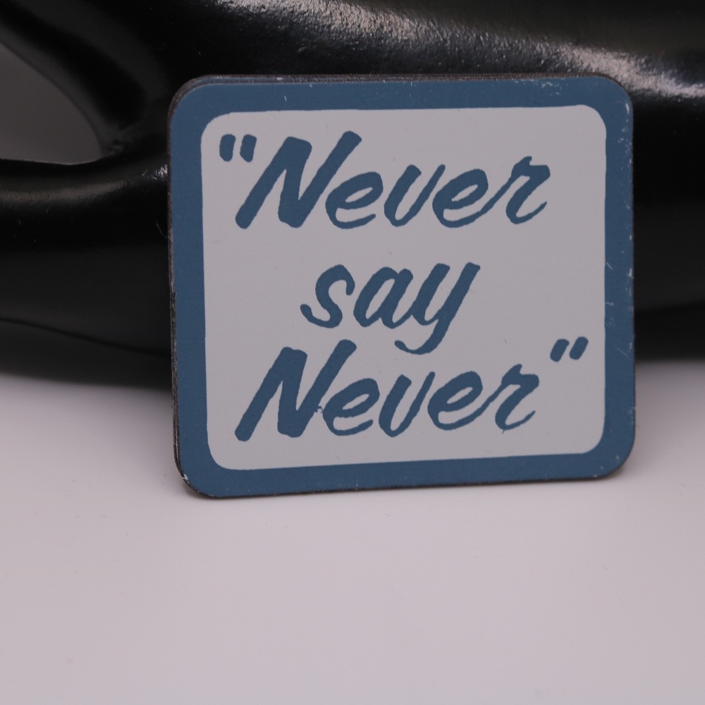 Magnet Plague ‘Never say never’. NWT